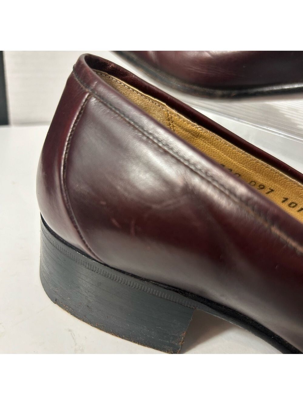 GUCCI Authentic Men’s Loafer Fringe Oxblood Made in Italy 41 US 9.5 US Horsebit - Picture 9 of 14